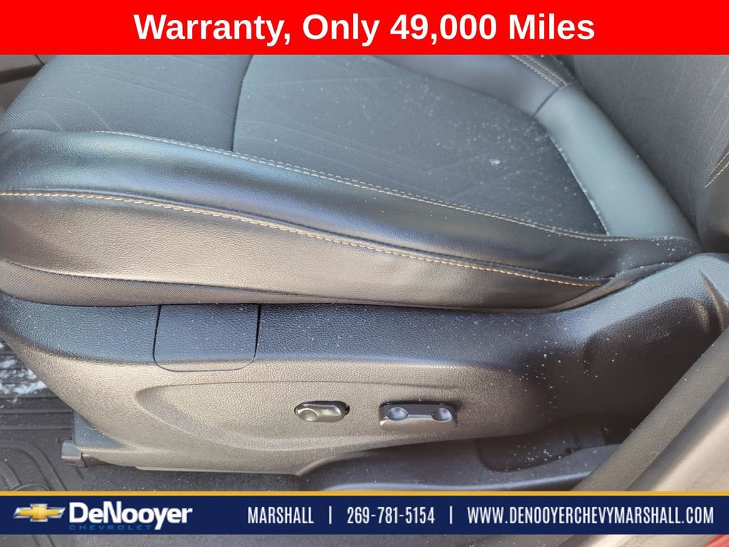 Used 2019 Chevrolet Trax LT w/ LT Convenience Package image 9