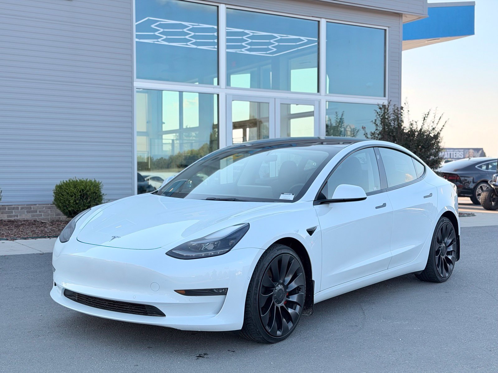 Used 2022 Tesla Model 3 Performance AWD/4WD image 9