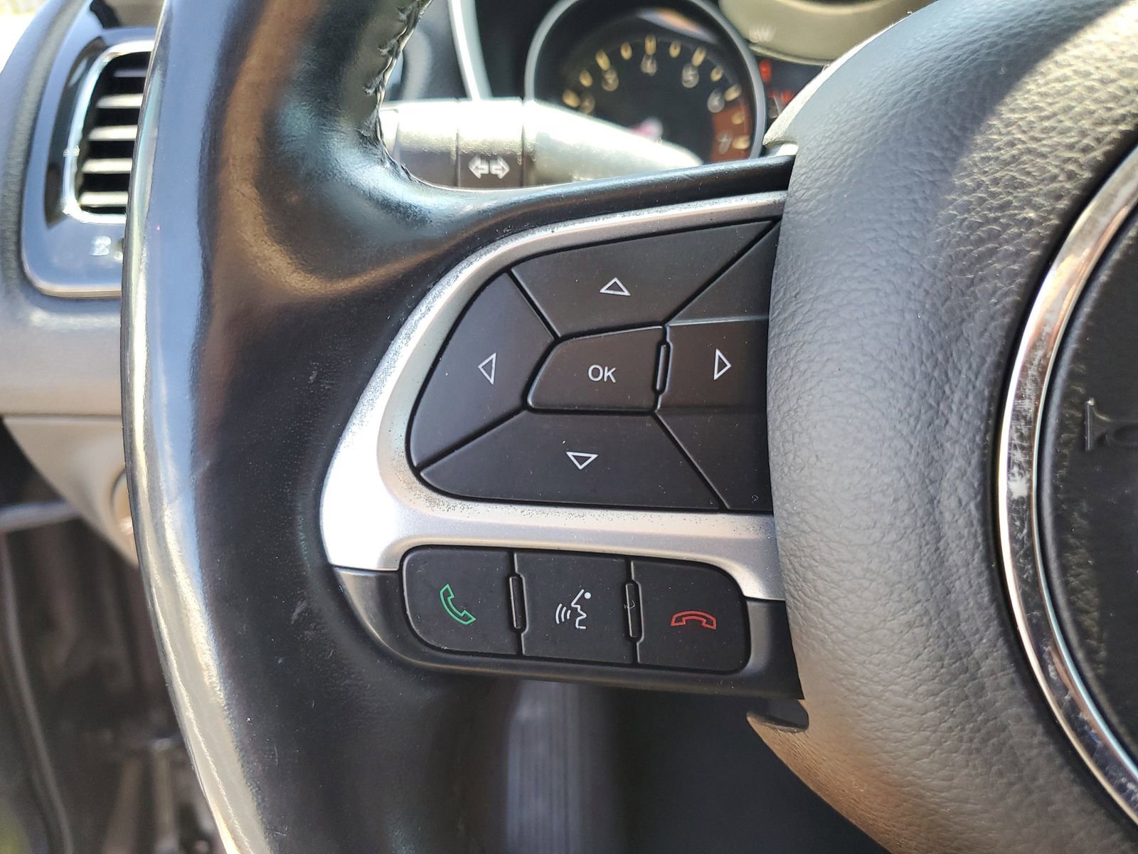 Used 2020 Jeep Compass Latitude AWD/4WD image 11