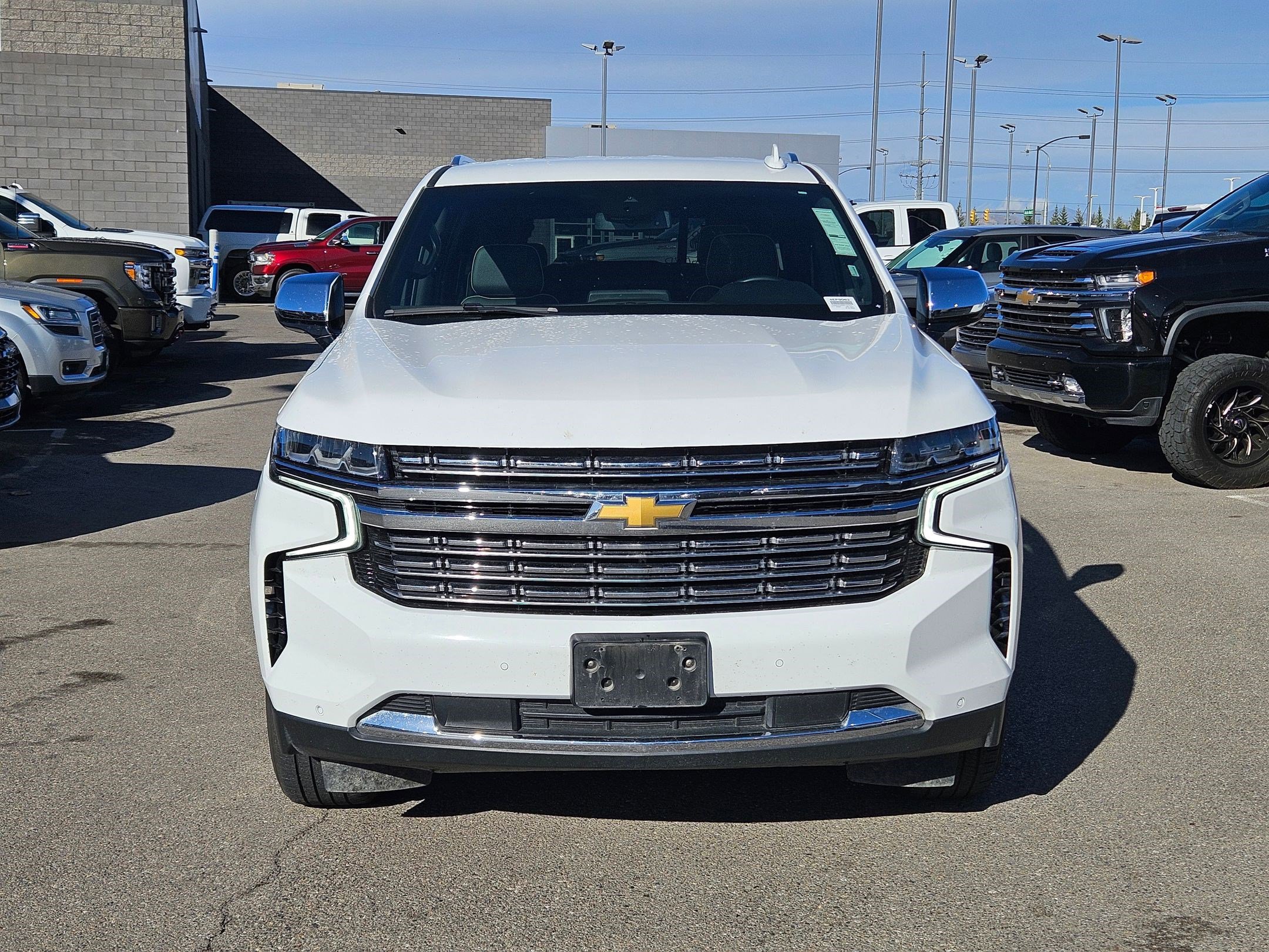 Used 2024 Chevrolet Suburban Premier image 9