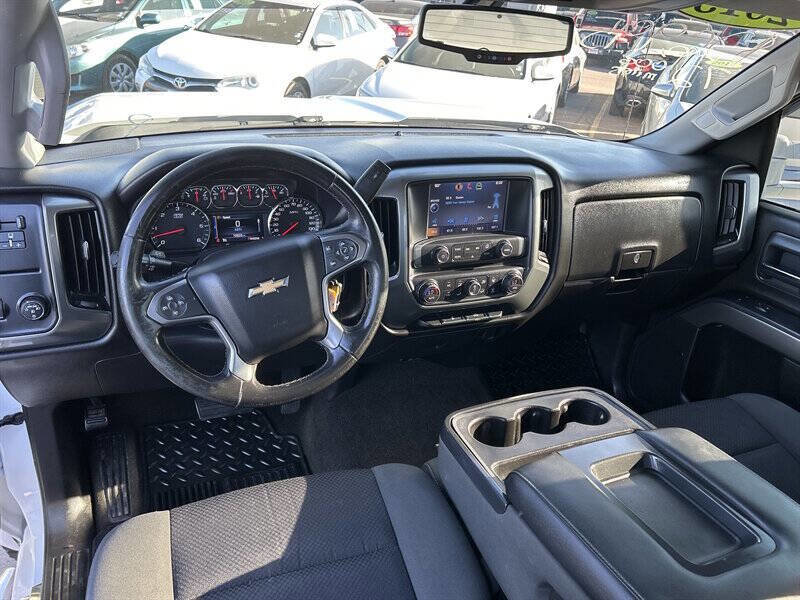 Used 2015 Chevrolet Silverado 2500 LT w/ LT Convenience Package RWD image 15