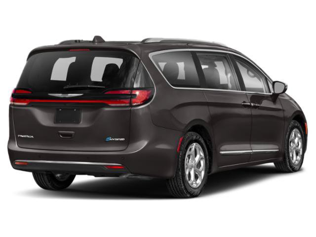 Used 2021 Chrysler Pacifica Limited w/ Uconnect Theater Family Group FWD image 2