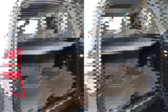 Used 2011 Toyota RAV4 LE w/ Upgrade Value Pkg image 19