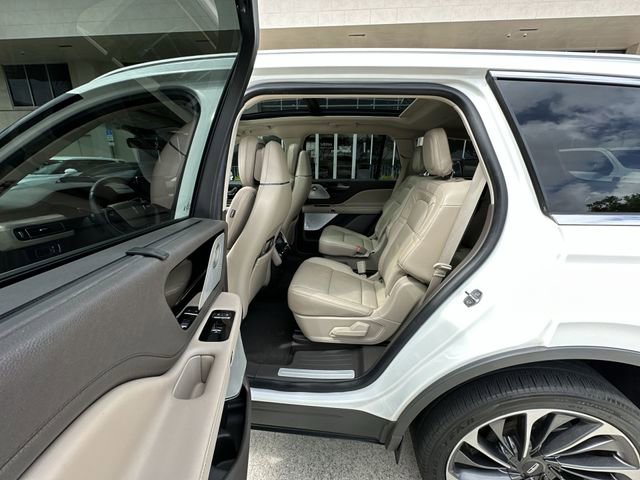 Used 2021 Lincoln Aviator Reserve w/ Equipment Group 202A image 30