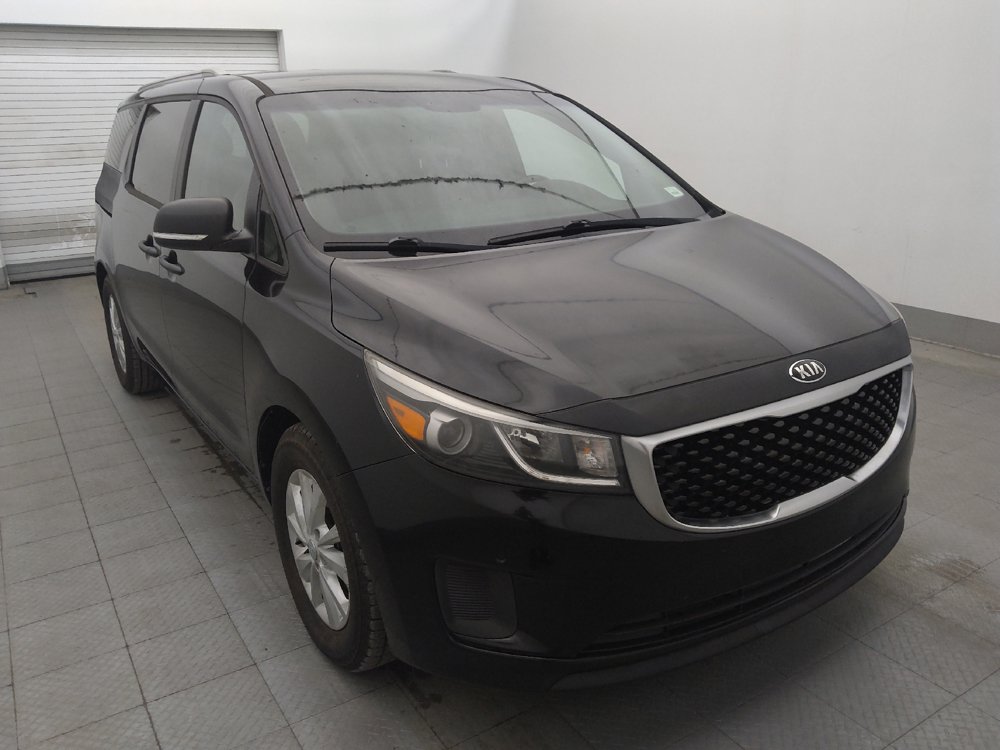 Used 2017 Kia Sedona LX w/ LX Essentials Premium Package FWD image 13