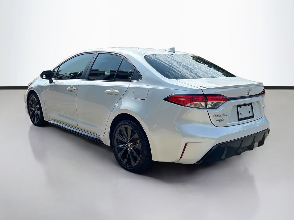 Used 2023 Toyota Corolla SE FWD image 5