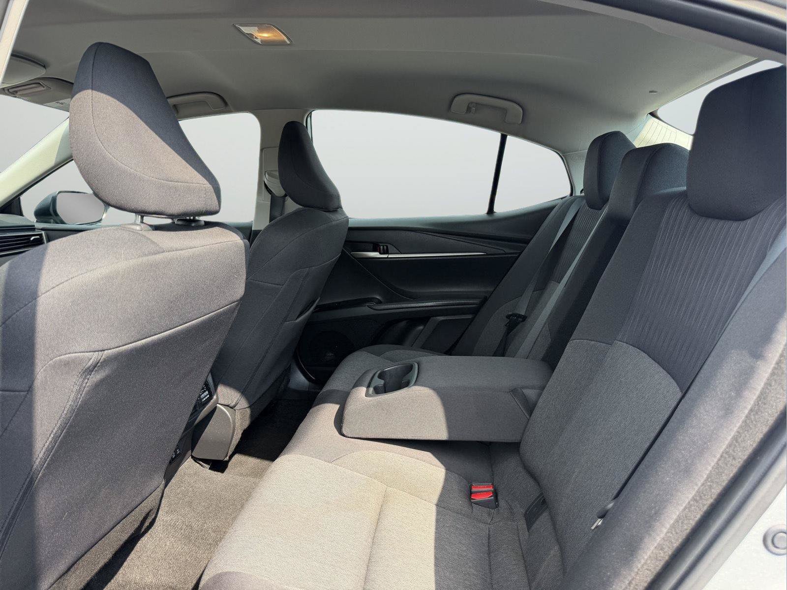 Used 2025 Toyota Camry LE FWD image 15