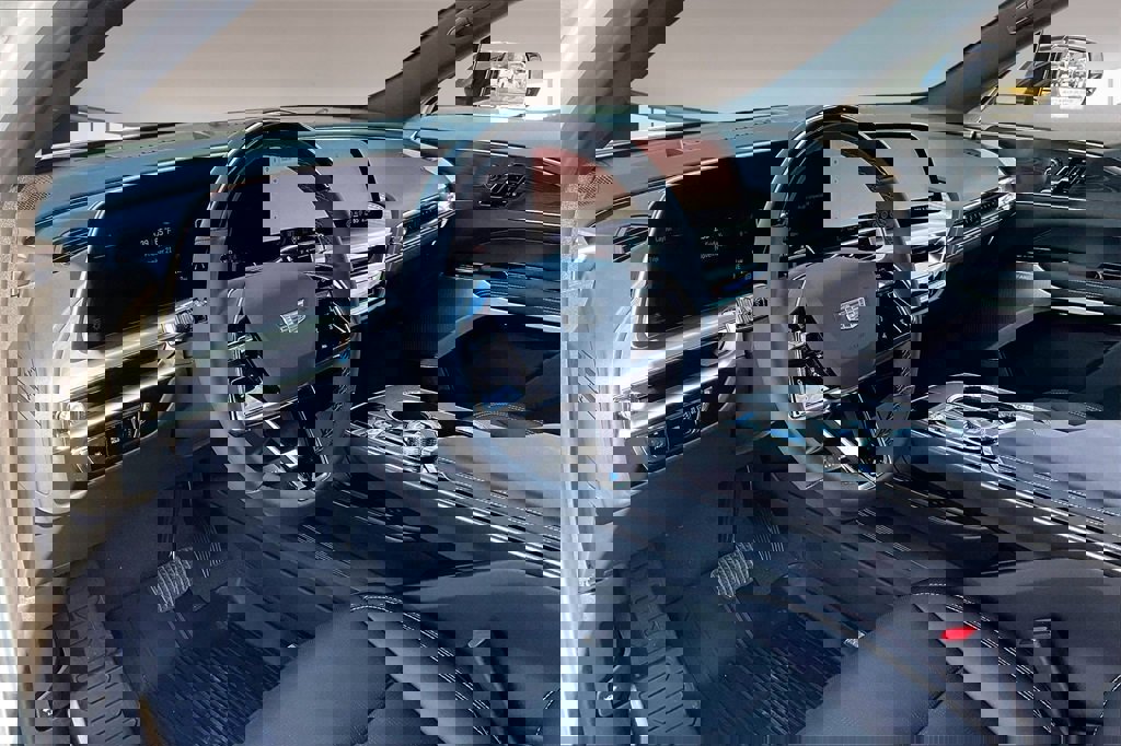 New 2026 Cadillac Lyriq Premium Luxury image 6