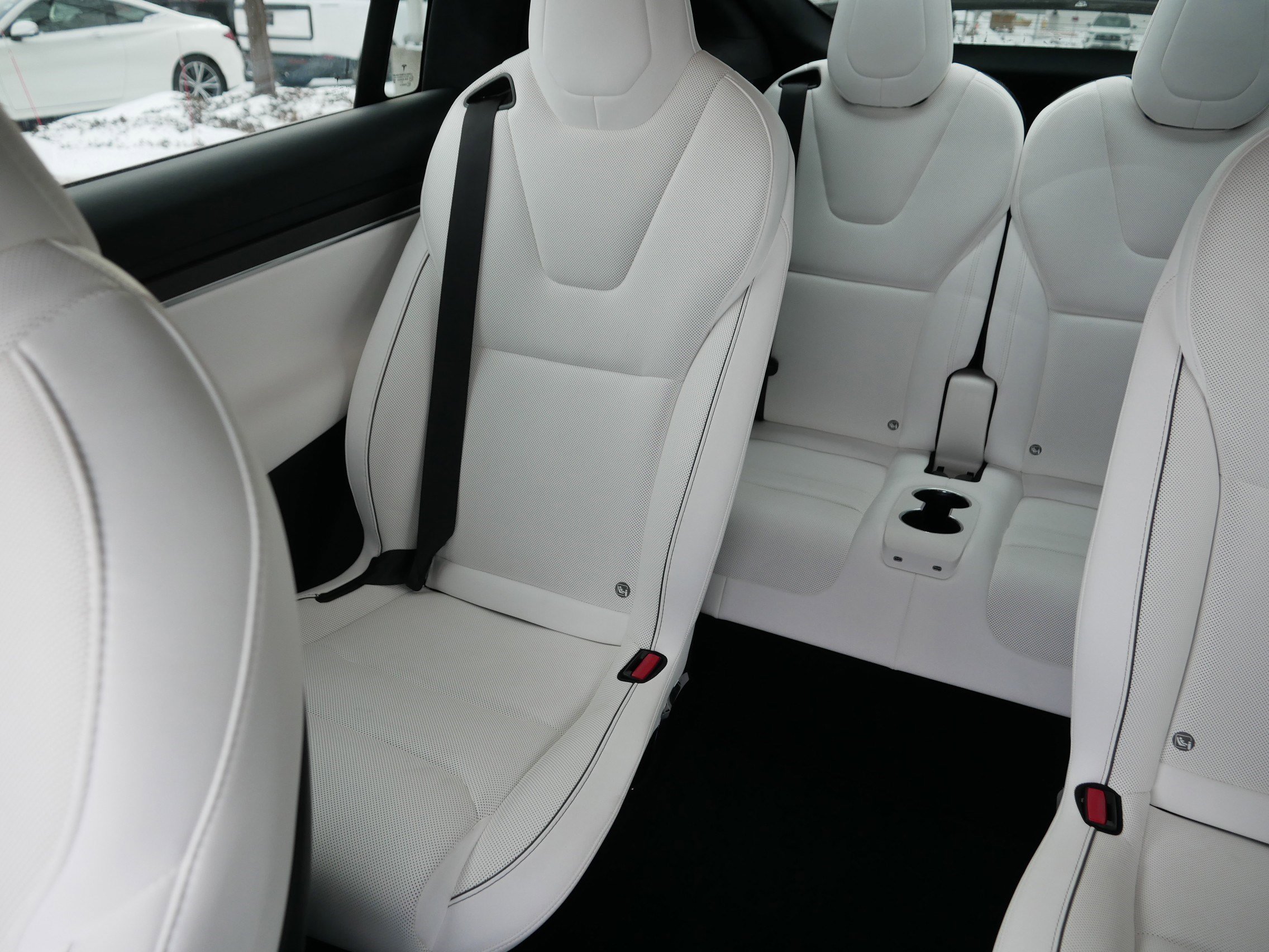 Used 2024 Tesla Model X Plaid image 12