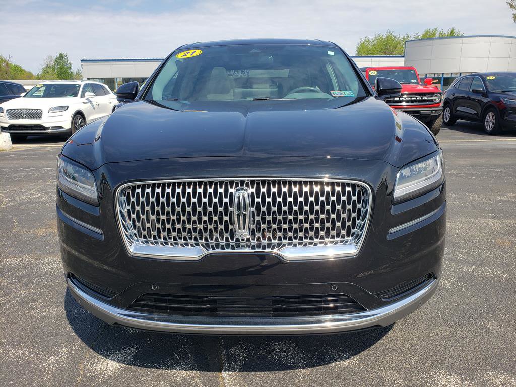 Used 2021 Lincoln Nautilus Reserve w/ Equipment Group 201A AWD/4WD image 9