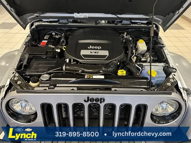 Used 2015 Jeep Wrangler Unlimited Sahara AWD/4WD image 22