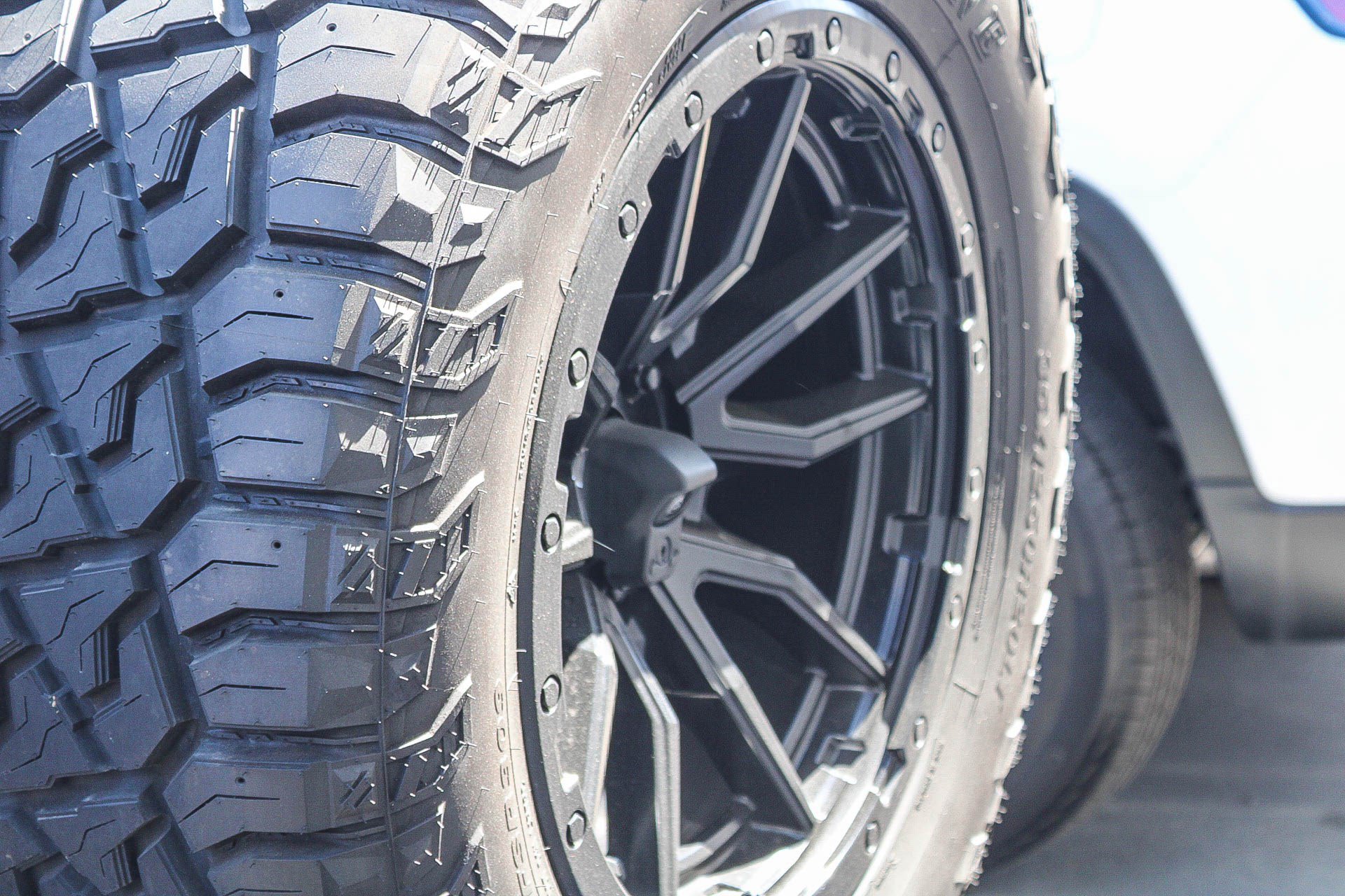 Used 2019 Jeep Wrangler Unlimited Sahara AWD/4WD image 10