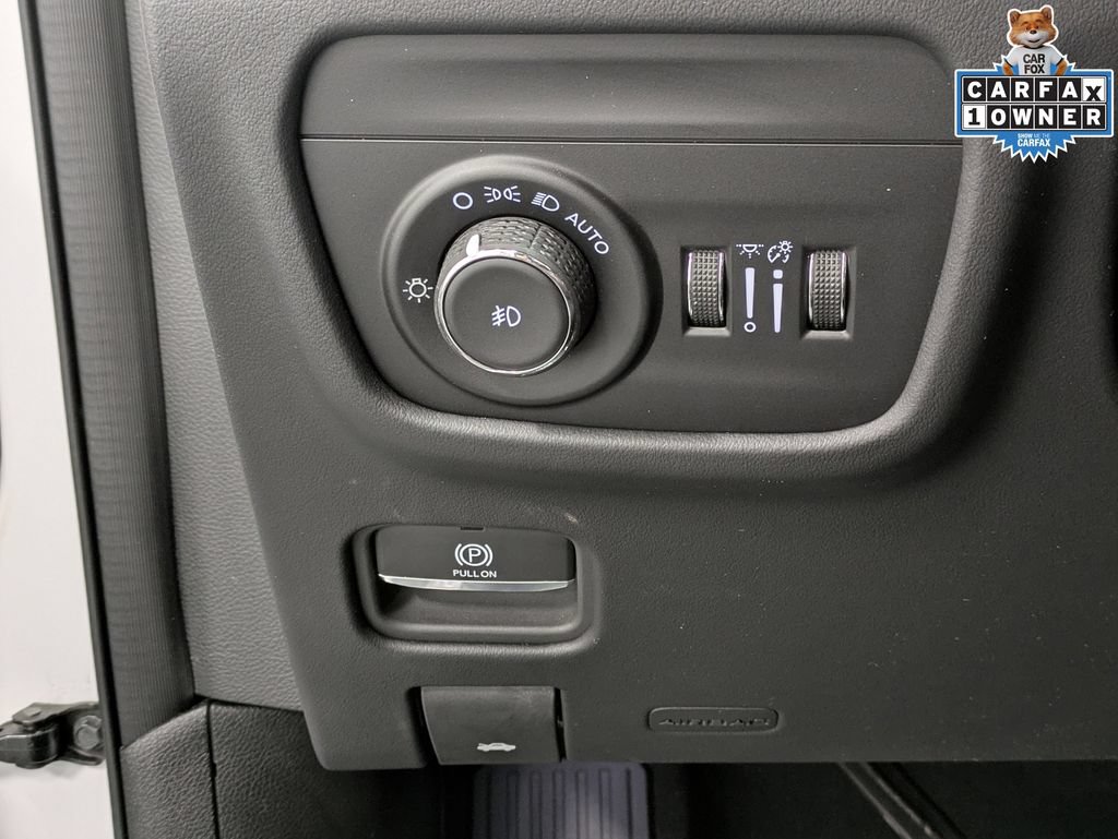 Used 2024 Jeep Grand Cherokee Summit AWD/4WD image 21