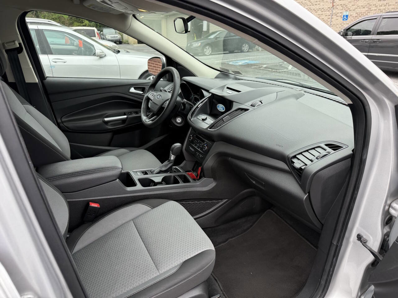 Used 2017 Ford Escape SE w/ Equipment Group 201A image 22