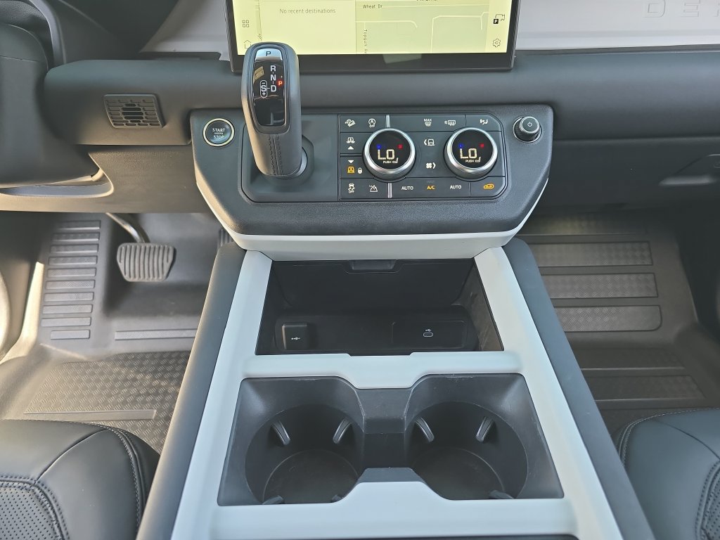 Certified 2025 Land Rover Defender 110 S AWD/4WD image 25