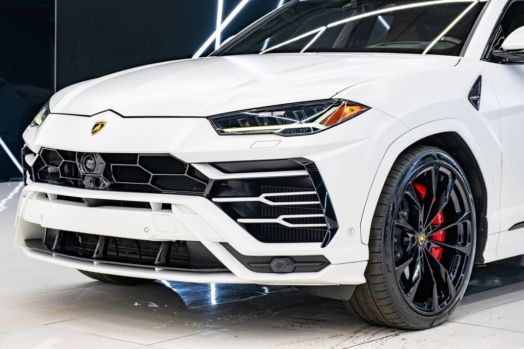 Used 2022 Lamborghini Urus AWD/4WD image 4