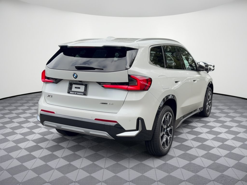 New 2027 BMW X1 xDrive28i AWD/4WD image 9
