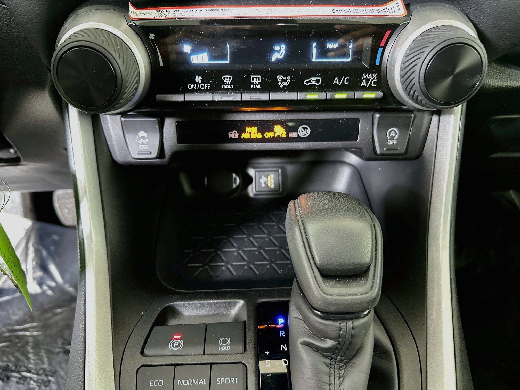 Certified 2025 Toyota RAV4 LE FWD image 22