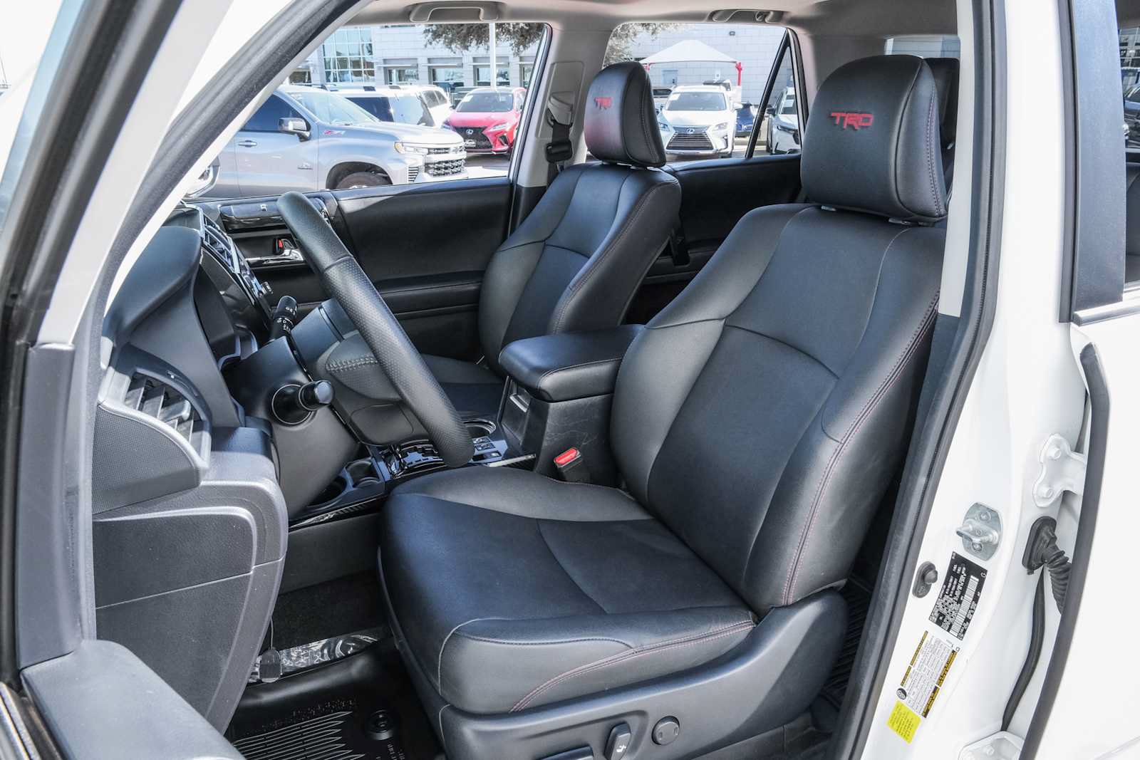 Used 2020 Toyota 4Runner Venture w/ Moonroof Package AWD/4WD image 25