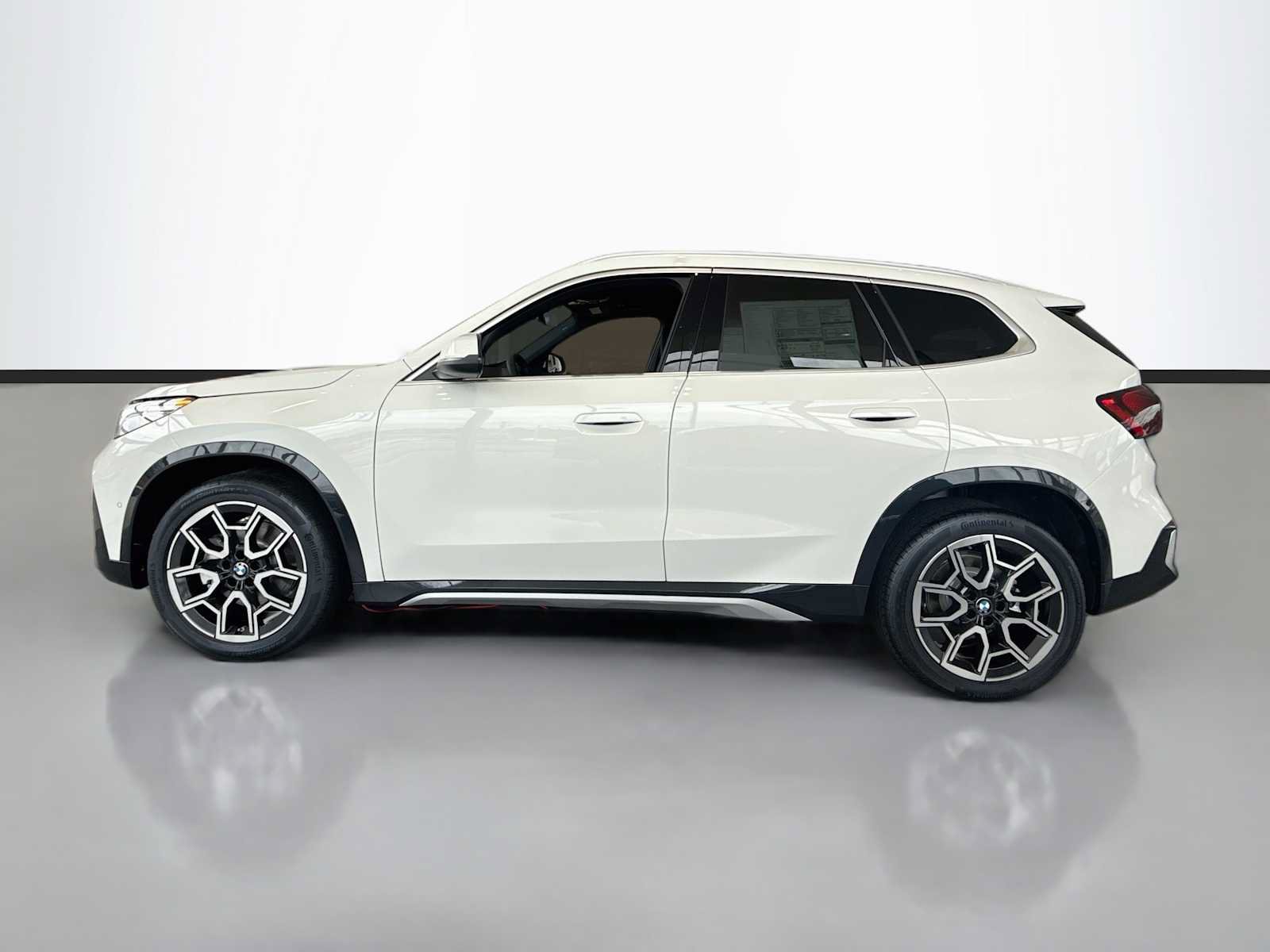 New 2027 BMW X1 xDrive28i AWD/4WD image 5