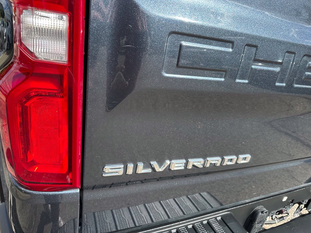Used 2022 Chevrolet Silverado 1500 RST AWD/4WD image 27