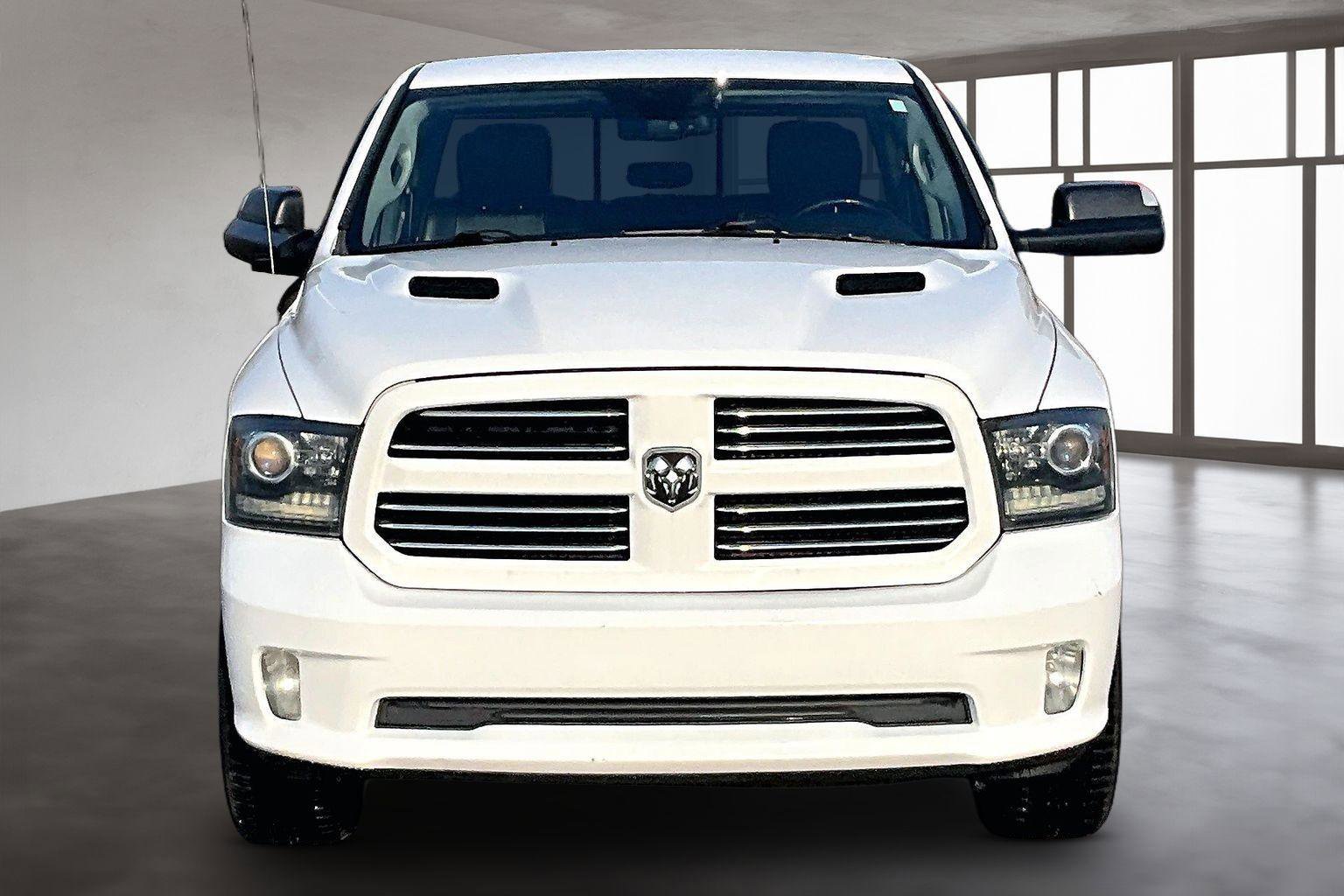 Used 2016 RAM 1500 Sport w/ Sport Premium Group image 4