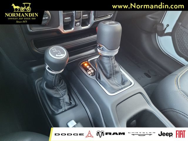 New 2026 Jeep Wrangler Unlimited Sahara AWD/4WD image 12