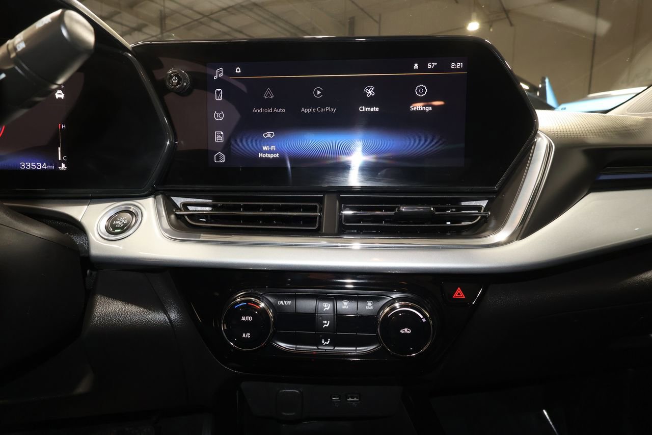 Certified 2025 Chevrolet Trax LT image 16