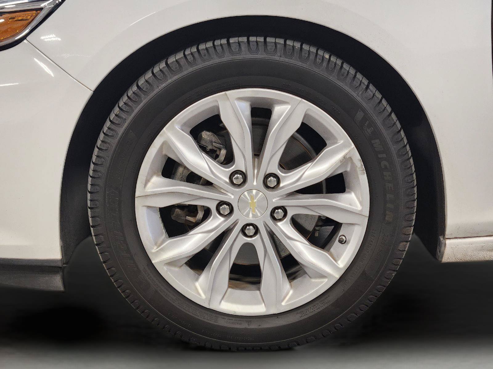 Used 2020 Chevrolet Malibu LT FWD image 10