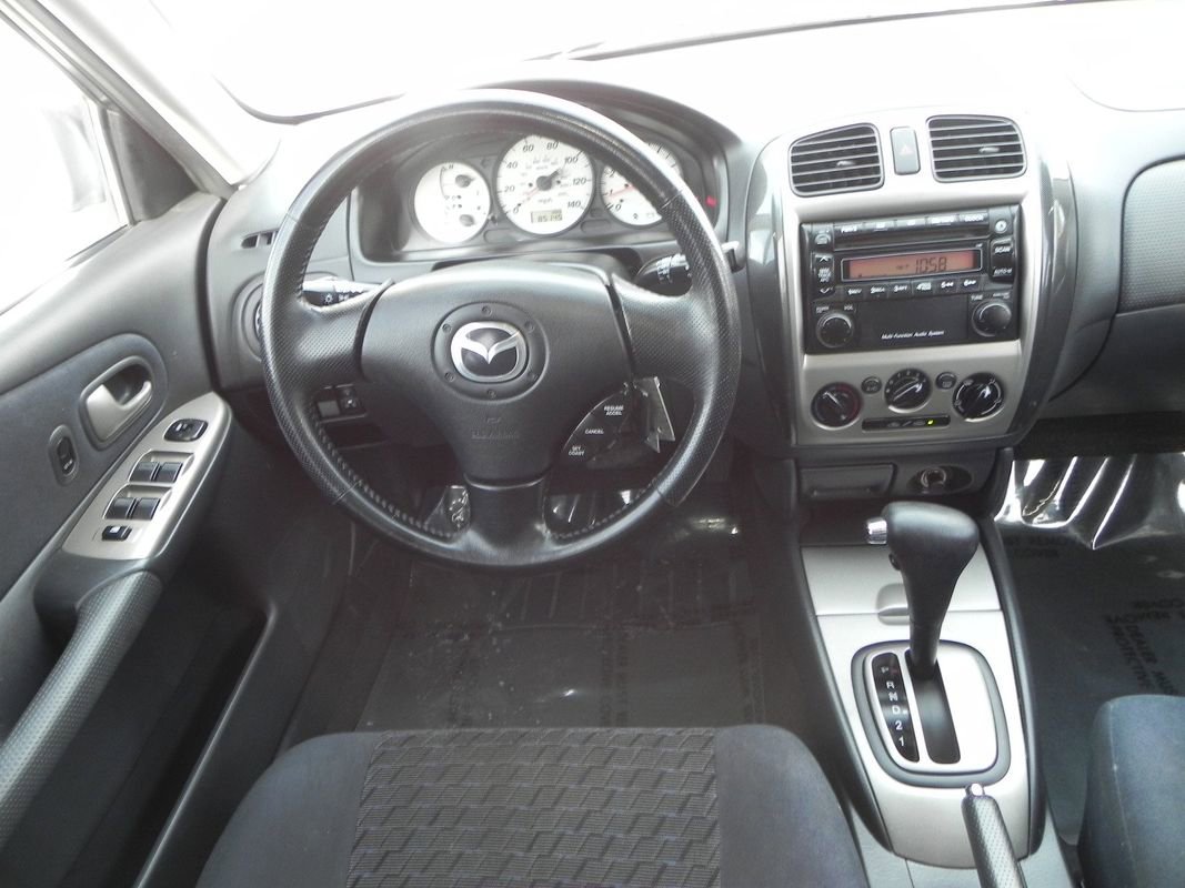 Used 2002 MAZDA Protege5 image 12