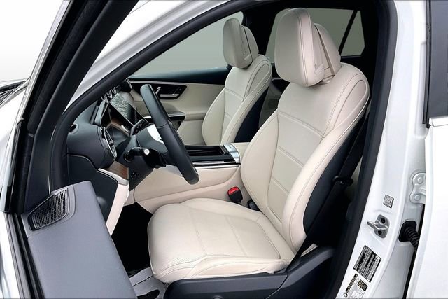 Certified 2025 Mercedes-Benz GLC 300 300 image 24