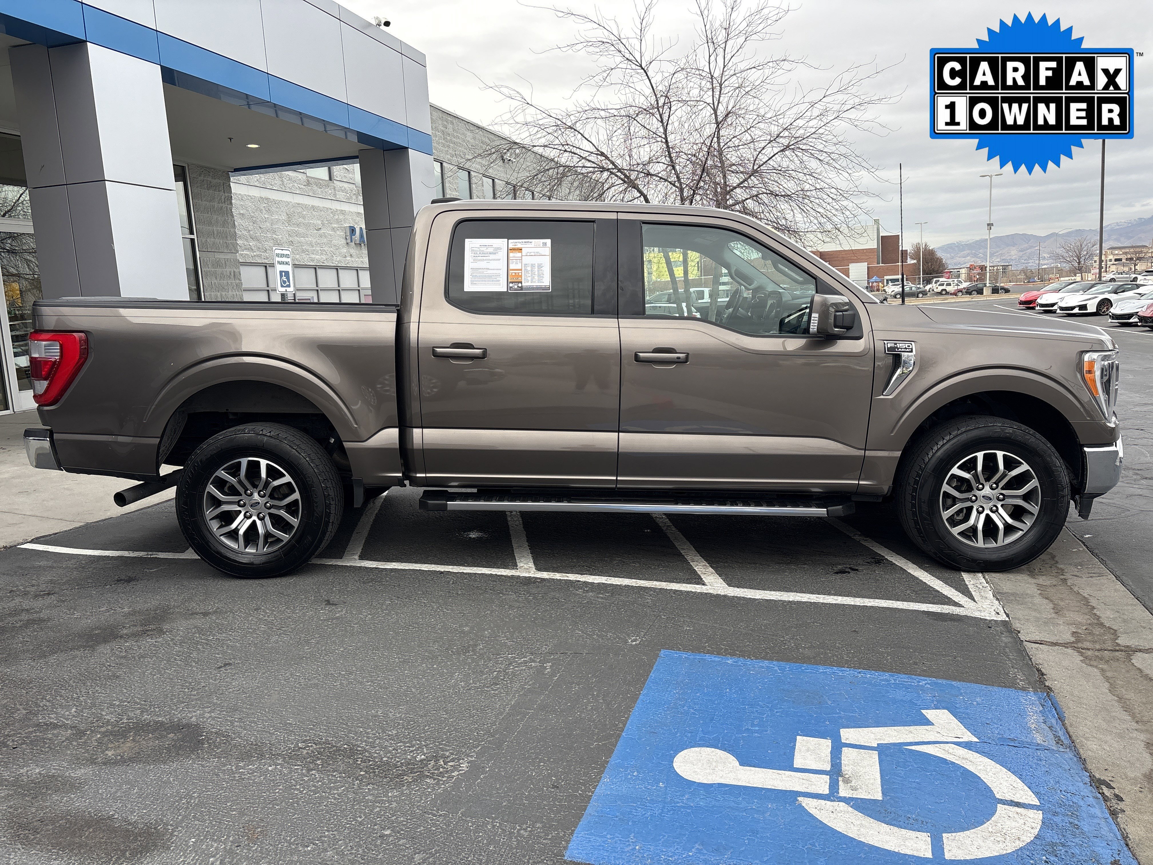 Used 2021 Ford F150 Lariat w/ Equipment Group 501A Mid image 6