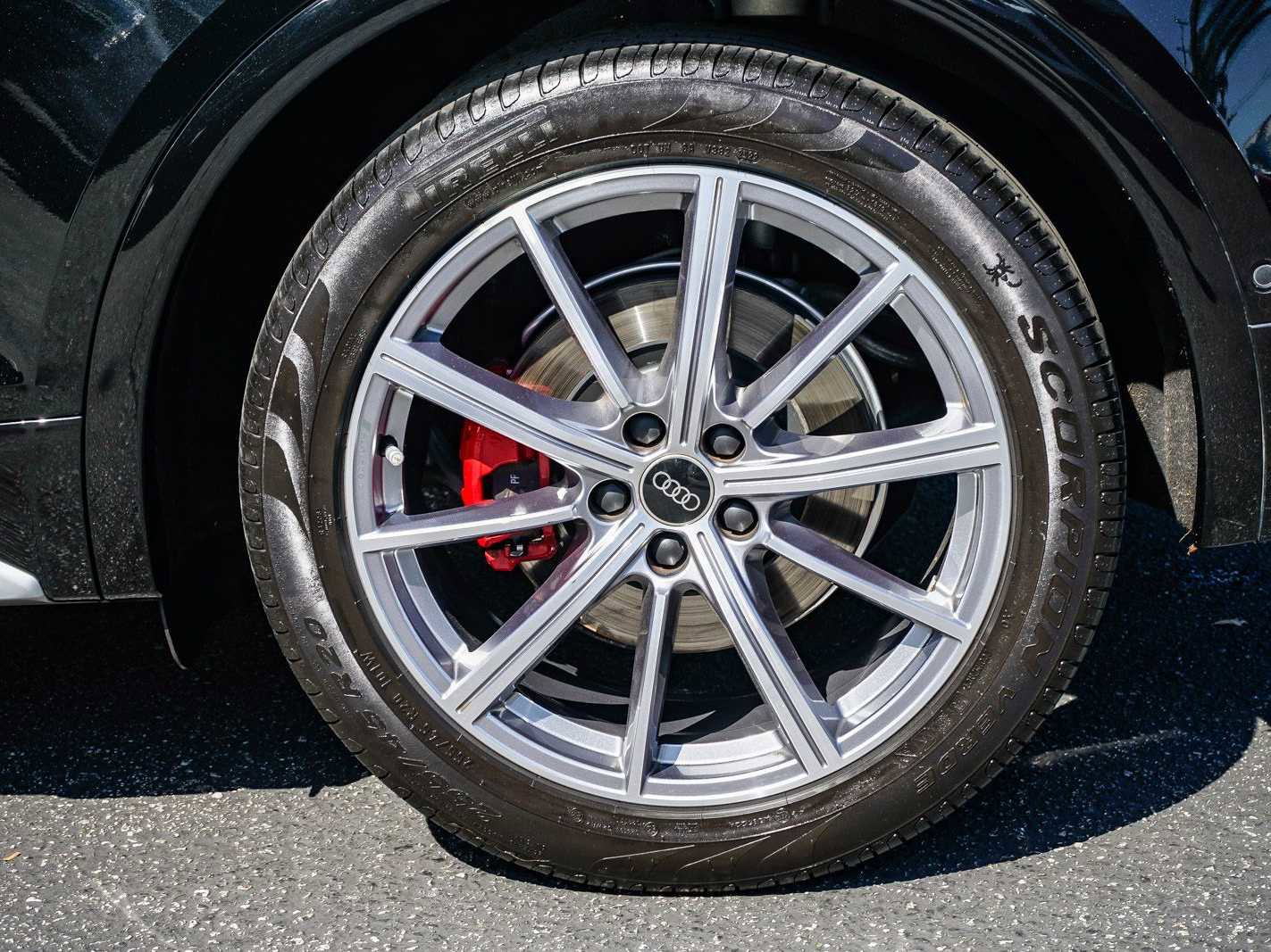 Used 2023 Audi SQ5 Prestige w/ Prestige Package image 10