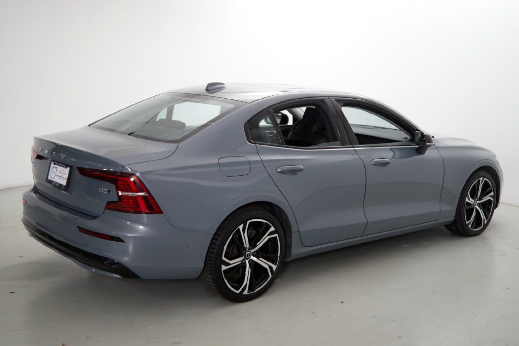 Used 2024 Volvo S60 B5 Plus w/ Climate Package AWD/4WD image 7