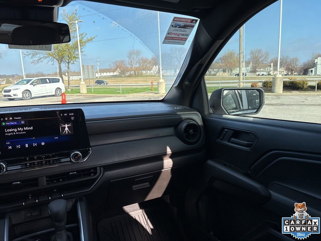 Used 2025 Chevrolet Colorado W/T image 51