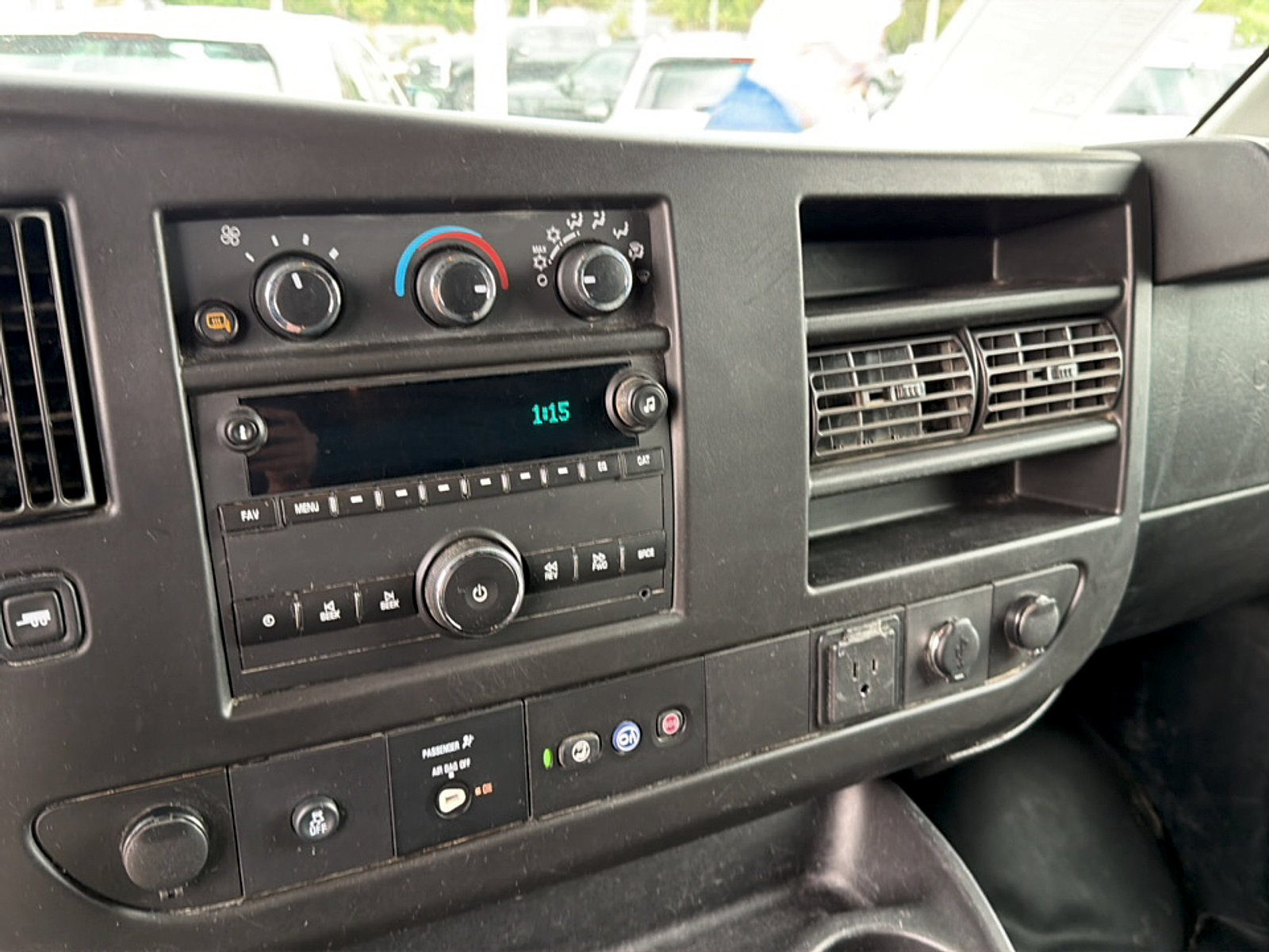 Used 2021 Chevrolet Express 2500 w/ Driver Convenience Package RWD image 8