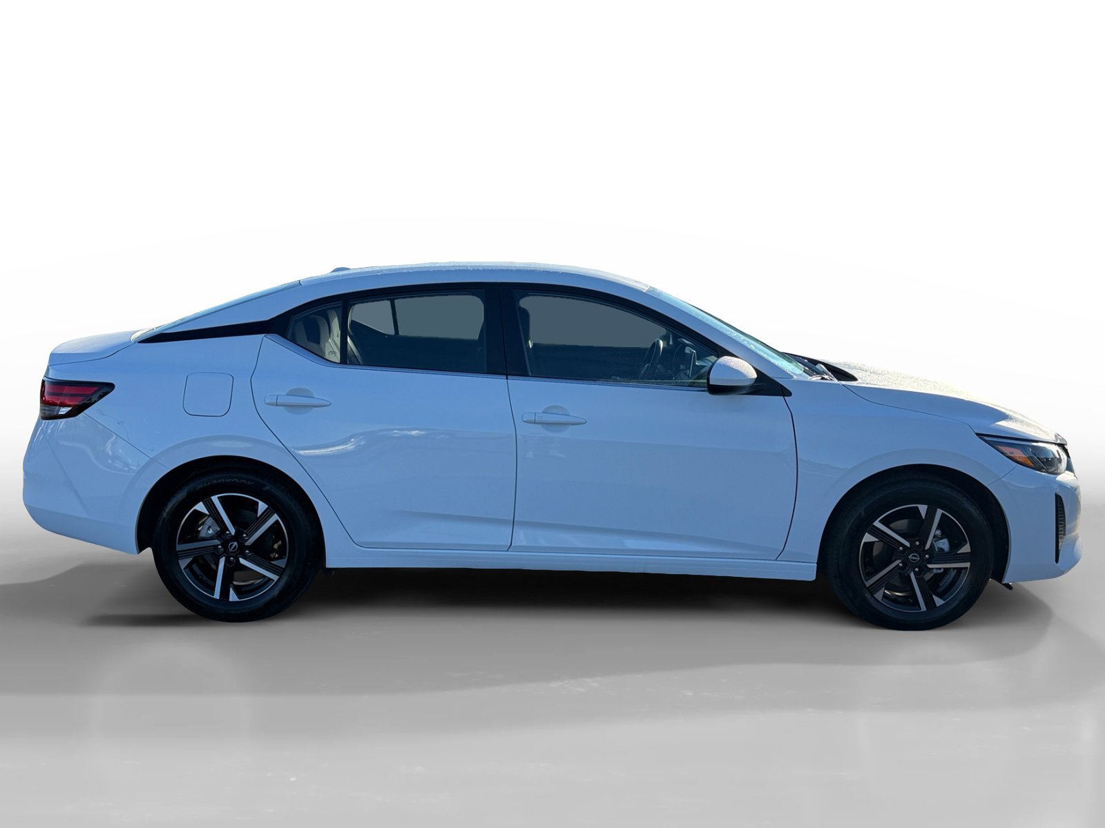 Used 2025 Nissan Sentra SV image 6