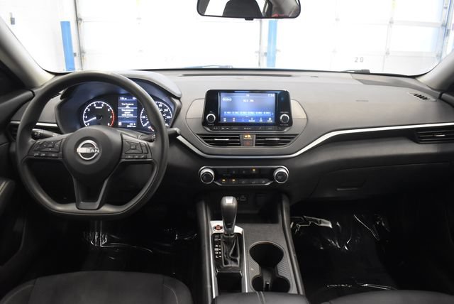 Used 2023 Nissan Altima 2.5 S FWD image 5