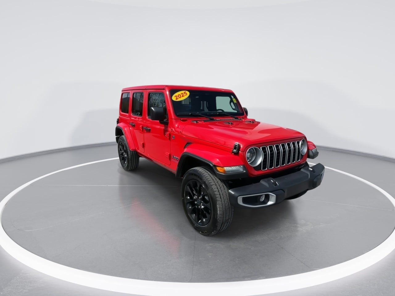 Used 2025 Jeep Wrangler Unlimited Sahara w/ Safety Group AWD/4WD image 2