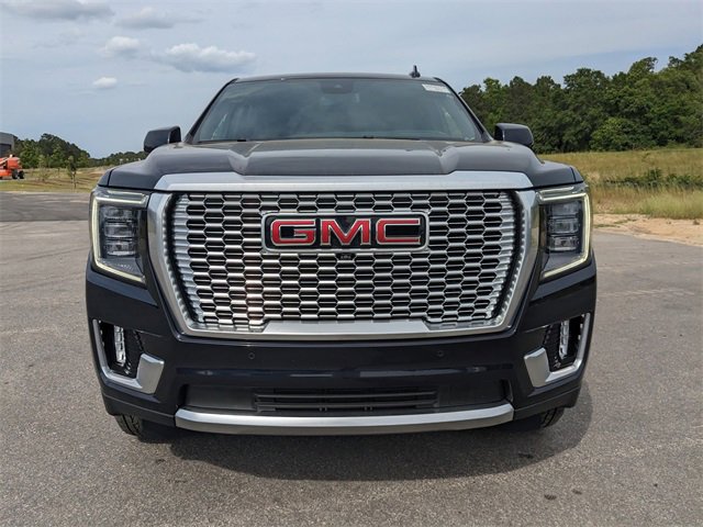 Used 2024 GMC Yukon XL Denali image 9