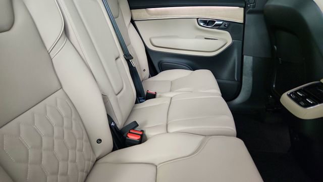 New 2026 Volvo XC90 B5 Plus AWD/4WD image 35