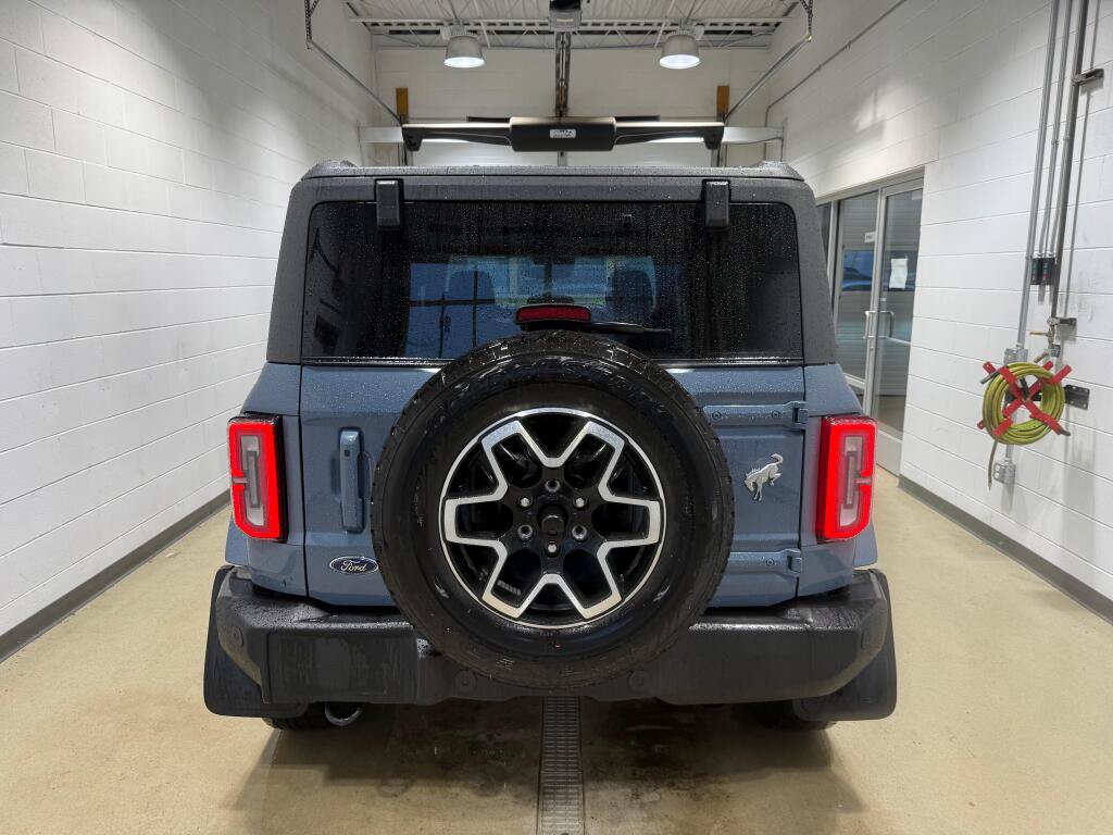 Used 2023 Ford Bronco Outer Banks AWD/4WD image 4