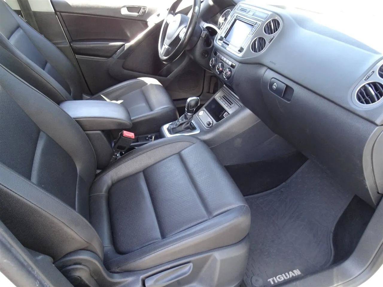 Used 2017 Volkswagen Tiguan S AWD/4WD image 17