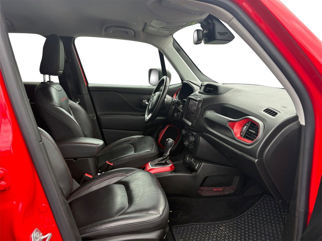 Certified 2021 Jeep Renegade Trailhawk image 15