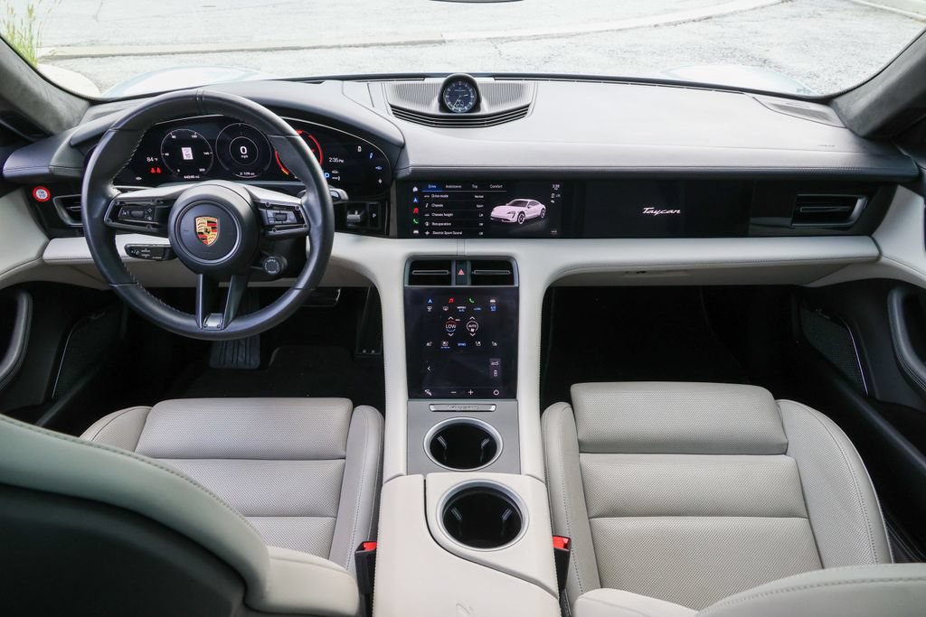 Certified 2021 Porsche Taycan AWD/4WD image 38
