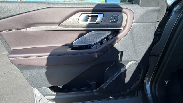 New 2026 Ford Explorer Platinum image 19
