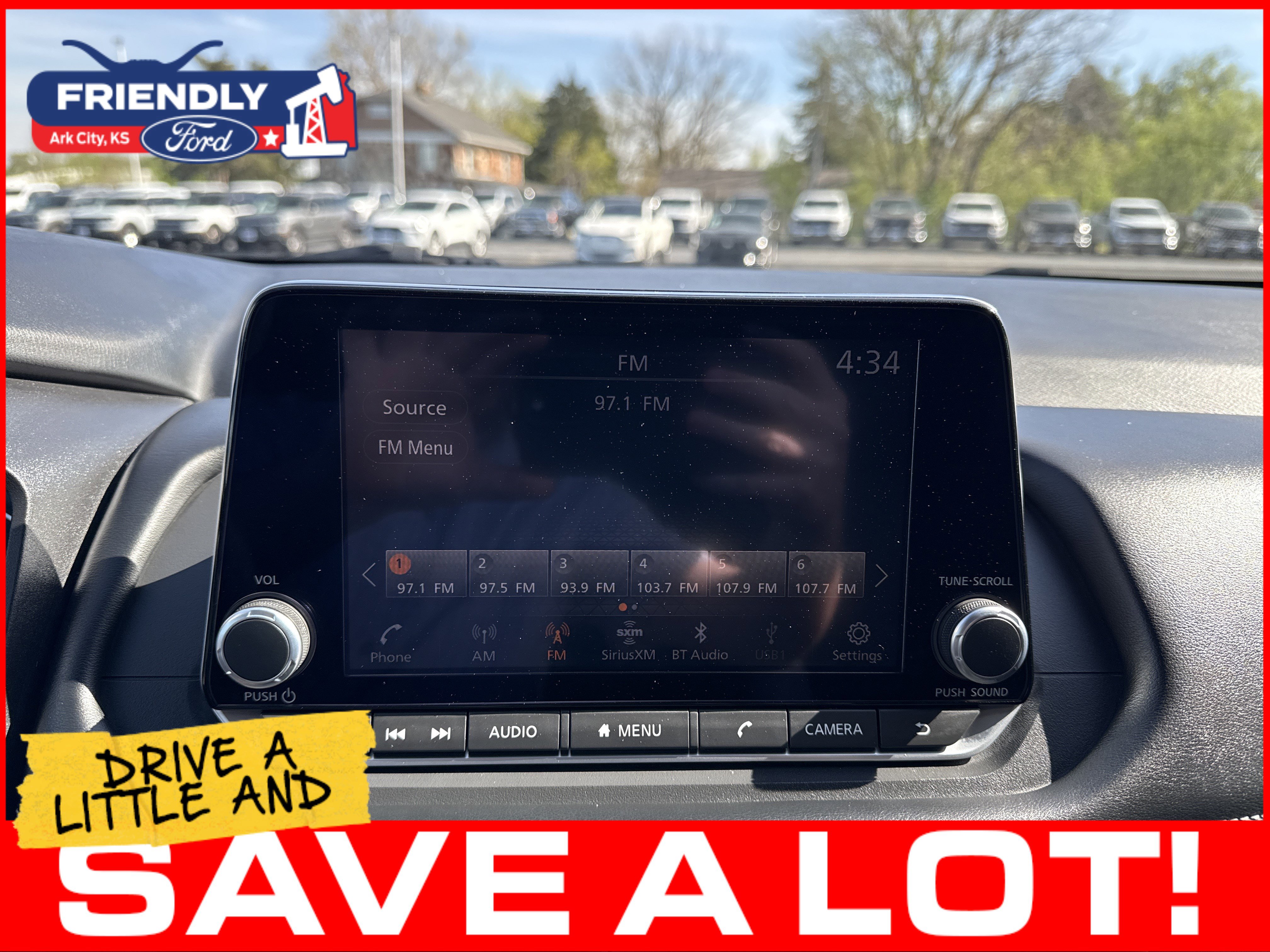 Used 2024 Nissan Rogue SV FWD image 18