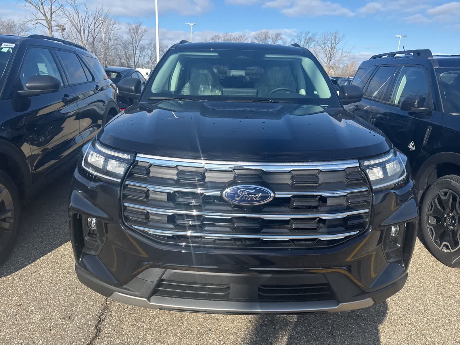 New 2026 Ford Explorer Active w/ Active Comfort Package AWD/4WD image 4