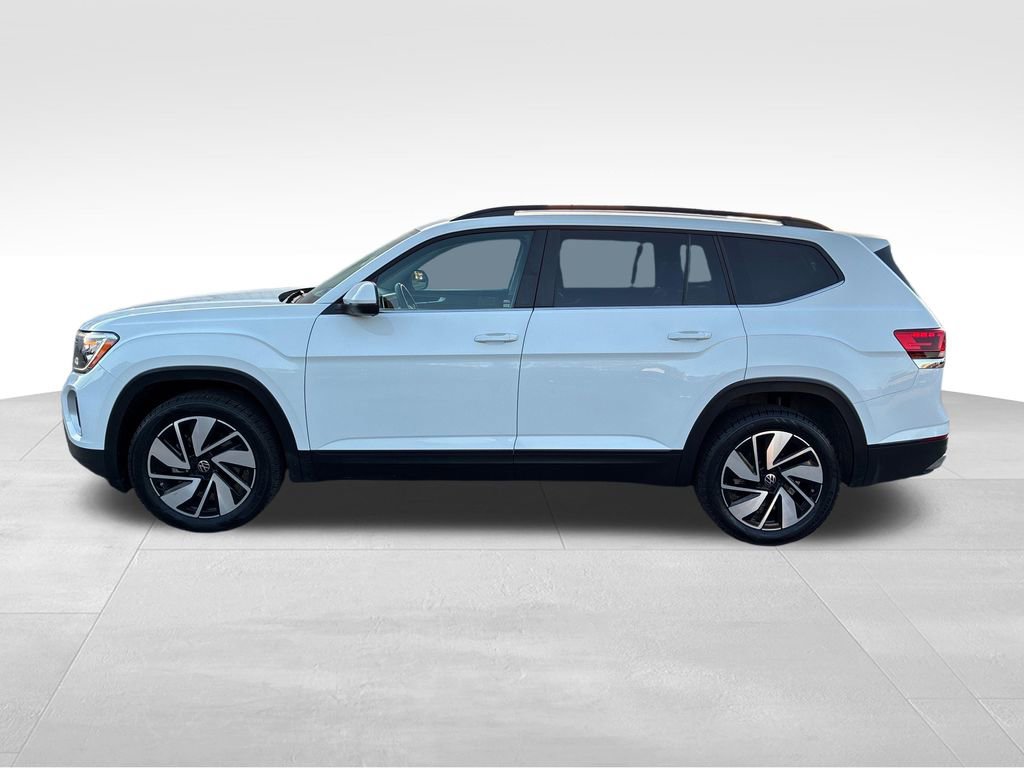 Used 2024 Volkswagen Atlas SE AWD/4WD image 2