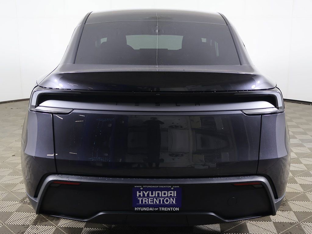 Used 2026 Tesla Model Y Long Range image 15